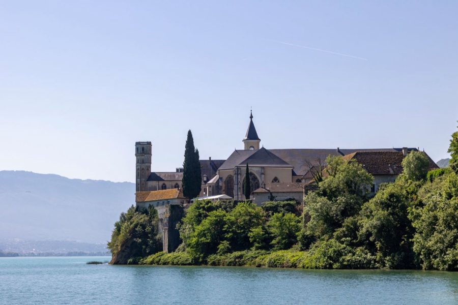 Bases nautiques et locations sur le lac du Bourget