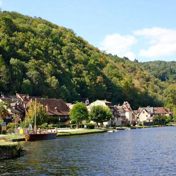 Canoë Dordogne : guide pratique pour familles et loisirs