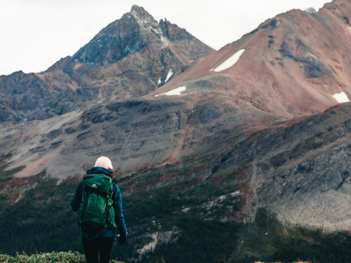 Foulard de sac : comment le choisir et le ranger pour qu'il serve vrai
