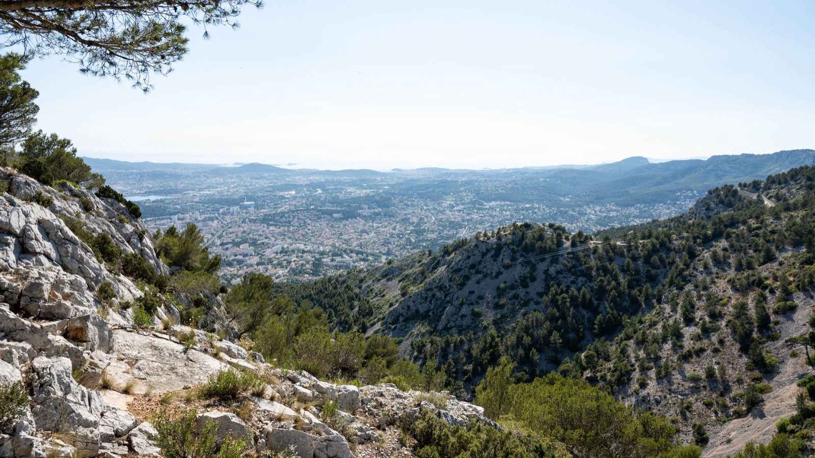 Randonnée facile en Provence : choisir son itinéraire selon la saison