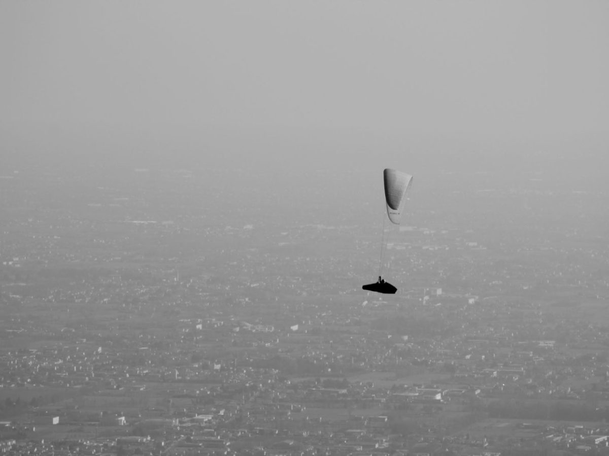 Saut en parachute à Strasbourg, aérodrome du Polygone